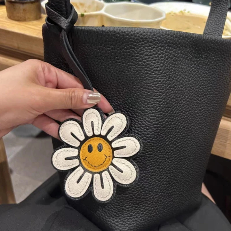 Phone Accessories Ideas - 1 Stück Sonnenblumen-Schlüsselanhänger mit freundlichem Gesicht,