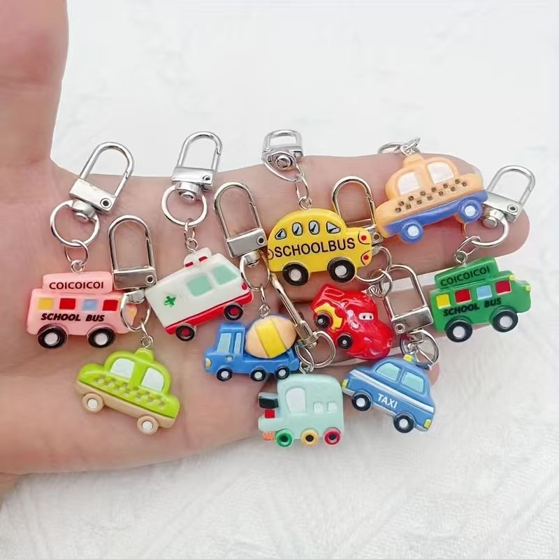 Phone Accessories Keychain - 10 Stück Cartoon-Autoschlüsselanhänger aus Kunstharz, geeignet